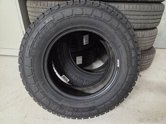 Michelin 215/70 R15 C