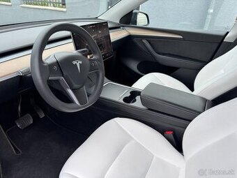 Tesla Model Y Long Range 514 PS 4x4 2023