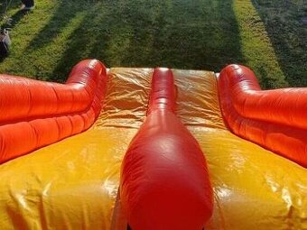 Nafukovaci/skakaci hrad/atrakcia