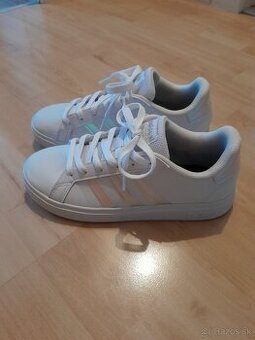 Tenisky adidas