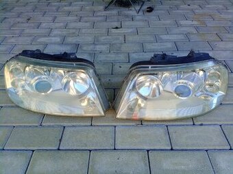 Predám predné svetlá Xenony na Sharan Alhambra