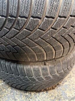 Predám zimné pneu Bridgestone 225/50R17 98V