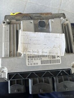 Predám radiacou jednotku na citroen c4 1.6 vti