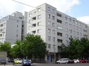 3-IZB BYT komplet zariadený, STARÉ MESTO