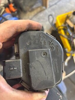 Škrtiaca klapka 1.6 hdi