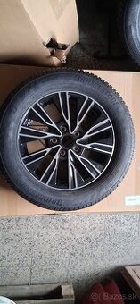 Predám disk VW Multivan + celoročné pneu 235/55 R17