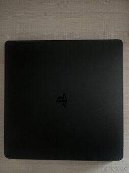 Playstation 4 slim