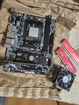 doska gigabyte s procesorom AMD10 7800 a RAM 8gb a apCI card