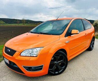 FORD FOCUS ST 2.5 benzin 166 kW