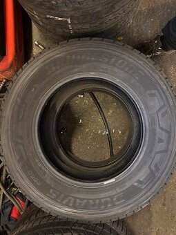 Predám 2xletné pneu BRIDGESTONE Duravis 205/75 R16C 113/111R