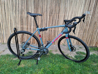Trek Checkpoint AL4 2020