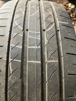 245/45R19