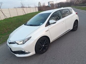 Toyota Auris 1.8 hybrid
