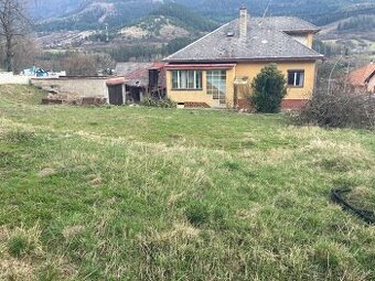 Rodinný dom s krásnym pozemkom na predaj, Černová-Račkov, Ru