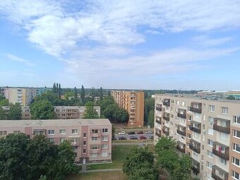 Veľká garsónka v Komárne ,Pávia ul.s krásnym výhľadom