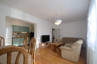 NA PRENÁJOM PEKNÝ 4 IZBOVÝ BYT SO ZÁHRADOU NA RUDENKOVEJ