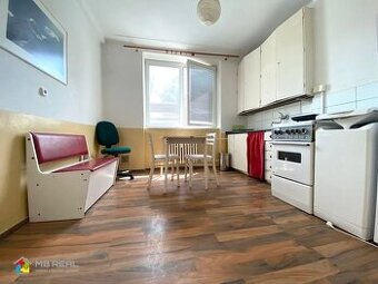 Veľkometrážny jednoizbový byt, Banská Bystrica, Sídlisko