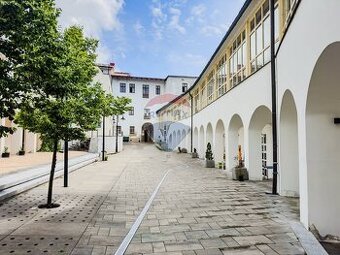 Priestor s prístupnou vodou na prenájom | Námestie SNP | Ban