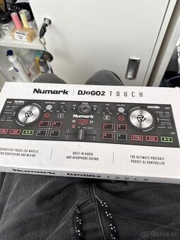 🎧 Predám DJ kontrolér Numark DJ2GO2 Touch