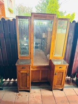 Starozitny toaletny stolik so zrkadlom dreveny