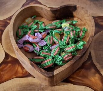 Srdce z čerešnového dreva 250824