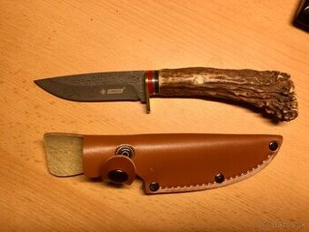 Predám poľovnícke dýky.