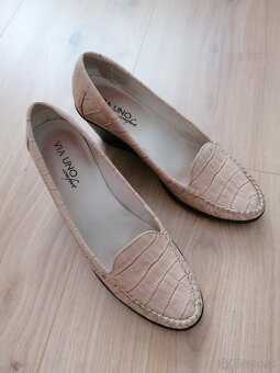 Dámske, béžové, kožené lodičky, veľ. 38