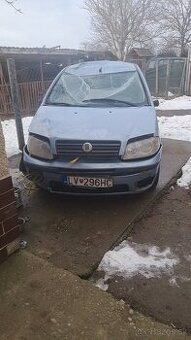 Predám Fiat punto na nahradne dieli
