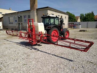 Nesený postrekovač