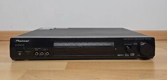 Pioneer VSX-C301 /  funguje len v stereo rezime