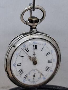 Predám funkčné starožitné vreckové hodinky Remontoir cylindr