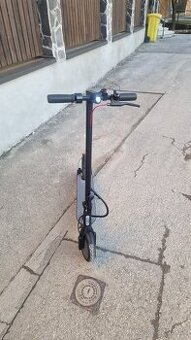 Elektrická kolobežka senzor