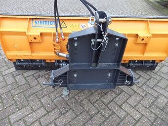 Predám snežnú radlicu SCHMIDT 2m