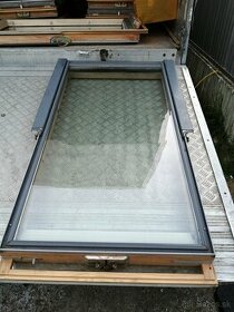 Velux strešné okno okno+rám 78cm x 140cm