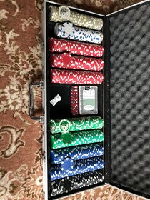 Pokrovy kufrik + Bellagio karty z Las Vegas