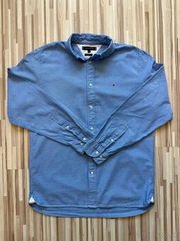 Tommy Hilfiger