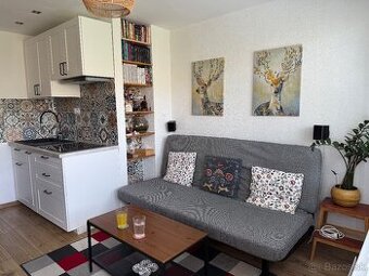 Predaj 2 izbový byt s dvoma balkónmi - Bratislava Lamač