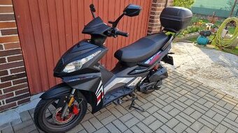 Predám skúter Maxon 125 cm3