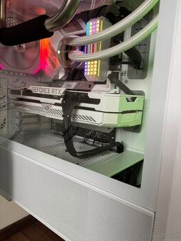 Intel i7-13700K + RTX 3090