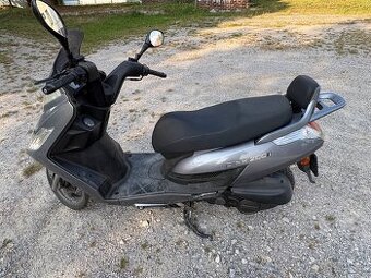 Predám skúter Kymco 200i