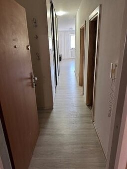 Prenajmem 2izbový byt v Novej Dubnici