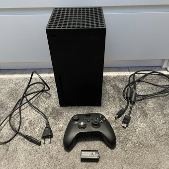 Xbox Series X 1TB + ovládač + káble