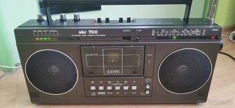 Skr 700
