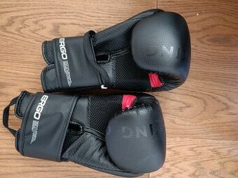 Boxerské rukavice Ergo Outshock 10oz