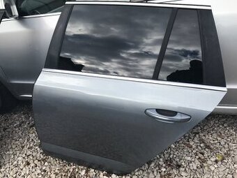 Dvere šoferove zadné škoda octavia 3 kombi