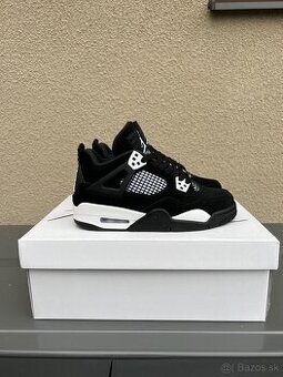 Jordan 4 Retro White Thunder