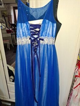 Predám spoločenské šaty