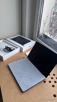 MacBook Pro 14" M5 -Cosmic Black -Úplne nový 16GB/ 1000 GB