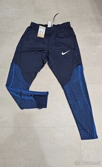 Pánske tepláky slim Nike S M L - 1
