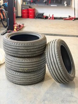 235/55 R19 GoodYear